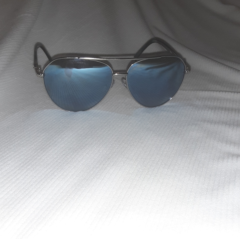 Aviator lens sunglasses